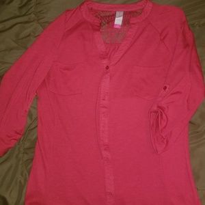 Red mid sleeve shirt